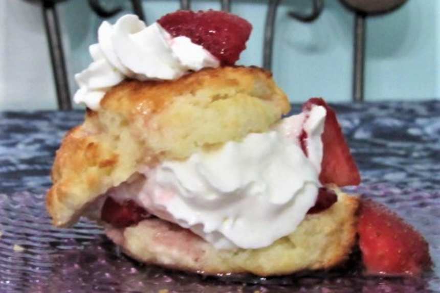 Strawberry Shortcake With Buttermilk Biscuits Recipe